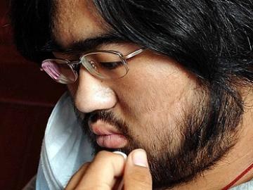 دواء للانيميا يحول فتاة صينيه الى رجل