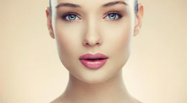 علامات على الوجه تكشف عادات غذائية خاطئة