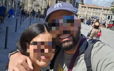 من سرير المستشفى...زوجة عزيز بنحرف الشاب المغربي ضحية قطار البرتغال تحكي تفاصيل اللحظات الأخيرة قبل الكارثة