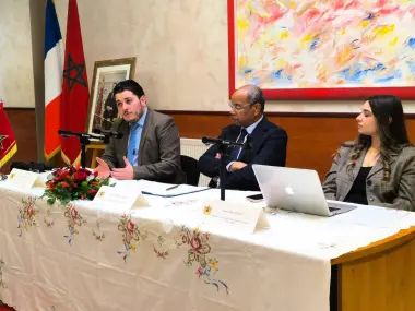 ابن وجدة "الدكتور سعد الله عدلي" يلقي محاضرة بالقنصلية المغربية بليل حول الجالية وأشكال انخراطها الفعّال