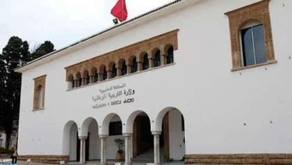 الحكومة تصادق على تحويل مؤسسات للتكوين الفندقي والسياحي إلى قطاع التربية الوطنية