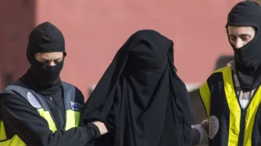 كيف يتم استقطاب النساء في التنظيمات الجهادية وماهو دورهن فيها؟