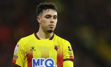 في أسوء توقيت.. الإصابة تُبعد المغربي عثمان معما عن الملاعب لعدة أسابيع