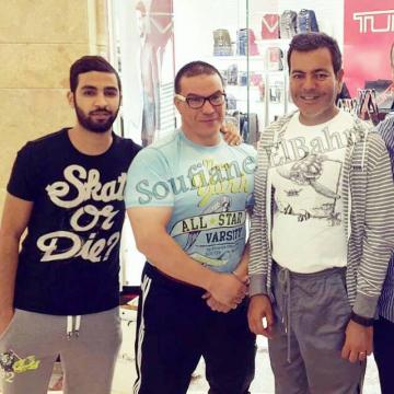 مواطن مغربي يحكي تفاصيل لقائه بالأمير مولاي رشيد بأبوظبي مول