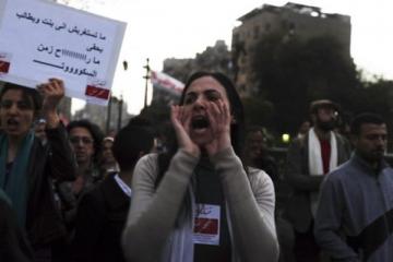 بالفيديو : داعية سلفي يبرر اغتصاب المصريات في التحرير لكونهن صليبيات