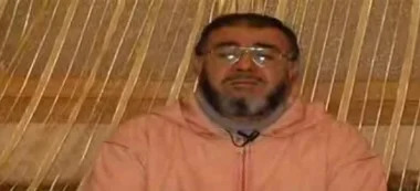 نهاري : حكم الشرع في نشر الأشرطة المخلة بالحياء