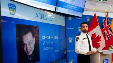 محاكمة كندي باع سموما عبر العالم لمنتحرين