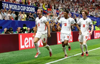 المنتخب الإنجليزي يدرس إمكانية استخدام "الفياغرا" للانتصار على المكسيك