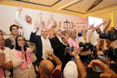 من فاس.. بركة يطرح رؤية الاستقلال لمواجهة الغلاء ودعم الأسر وإعادة الاعتبار للمدينة والرهان على الرقمنة