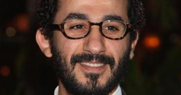 الفنان أحمد حلمي: هو أي واحد مربي دقنه بقى "إرهابي"!! 