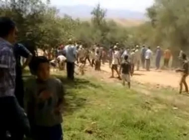 اعمال شغب وهجوم جماعي على ملك خاص لأستاذ بواويزغت‎