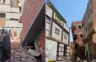 فيديو صادم.. انهيار عمارة من 3 طوابق فوق مسجد في مصر