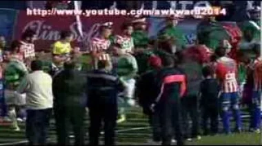 ترحيب وتصفيق فريق المغرب التطواني للاعبي الرجاء البيضاوي بعد تشريفه للكرة المغربية دوليا