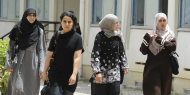 قرار رئاسي بمنع حجاب القاصرات يخلف ضجة وسط التونسيين