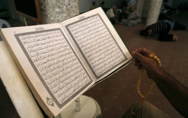 إلى الفخورين بالتضامن مع "شارلي": صفحة فرنسية مهمتها نشر صور حرق قرآننا الكريم