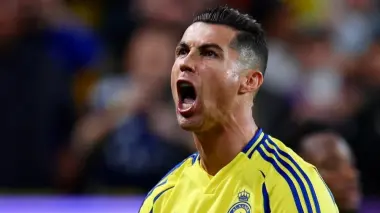 رونالدو "الغاضب" يهدد باستدعاء الشرطة لمعسكر فريقه النصر