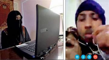 بالفيديو: داعشي يقنع مراهقة بالزواج منه عبر سكايب