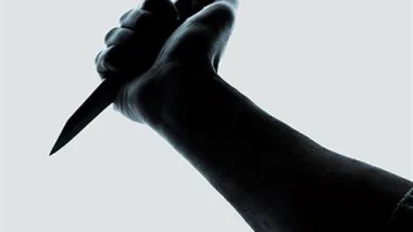 مرة أخرى... تلميذ يطعن أستاذا مكلفا بالحراسة ضبطه في حالة غش +  فيديو