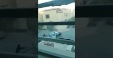 بالفيديو.. لحظة تصفية إرهابيين حاولا الاستيلاء على سيارة شرطة بالسعودية