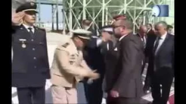 رجل أمن "يرتبك" أمام الملك محمد السادس