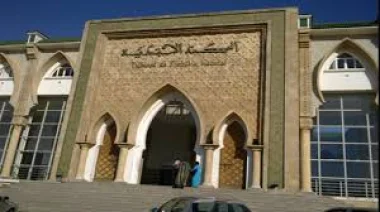 برلمانية: متابعة الصحافيين لعب ينبغي أن يتوقف