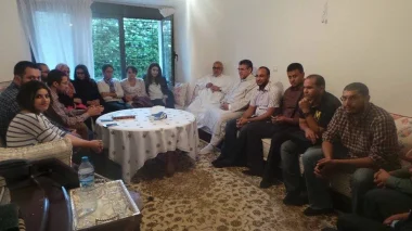 رئيس الحكومة يستضيف وفدا عن طلبة الطب في بيته وهذا ما دار في بينهم