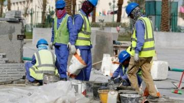 عامل هندي يلقى مصرعه في إحدى ورش مونديال قطر 2022