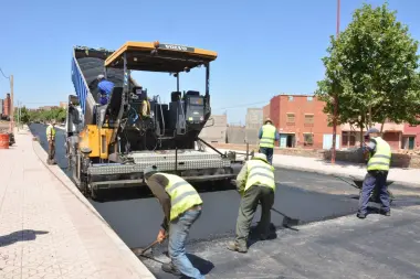 لمواجهة الحر الشديد.. المغرب يستبدل "الزفت" التقليدي في مدنه الكبرى بمواد ومبتكرة