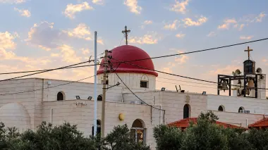 الأمن الأردني يعلن القبض على منفذي هجوم الكنيسة في محافظة الكرك