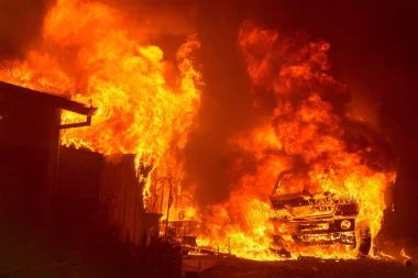حصيلة ضحايا حريق كاليفورنيا ترتفع إلى 87 قتيلا