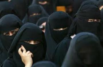 قناة للمنقّبات فقط تنطلق أواخر الشهر الجاري