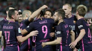 في غياب ميسي .. برشلونة يسحق غرناطة برباعية (فيديو)