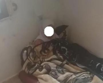 مؤلم... مغاربة إسبانية يتداولون فيديو صادم لـ"معاقة" مغربية ويطالبون بنقل جثمان والدها للمغرب