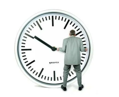 دراسة : تقديم الساعة يعرض للأزمات القلبية