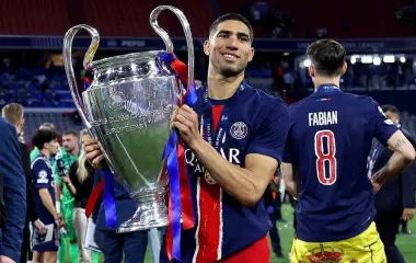 قبل قمة ليفربول الحاسمة.. "حكيمي" يكسر صمته ويبعث برسائل قوية تؤكد ثقته ببراءته