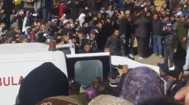 بالفيديو: لحظة دفن شهيدي جرادة