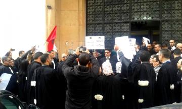 بالوثيقة : اعتداءات طالت أصحاب البدلة السوداء تدفع هيئة المحامين بطنجة إلى خوض أشكال نضالية