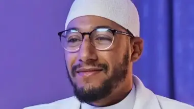 الشيخ سار يهاجم نساء التعليم.. الأستاذات نسويات يزرعن في البنات أفكار تحقيق الذات ومنافسة الرجل
