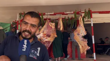 جزار ضواحي سطات: الله يهدي الكزارة لي كيبيعو لحم الغنمي بـ150 درهم للكيلو