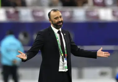 السكتيوي يغادر خليجي 27 من نصف النهائي بعد مشوار محترم مع عُمان