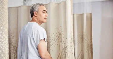 تجنب الأصدقاء المملين للحفاظ على وظائف المخ
