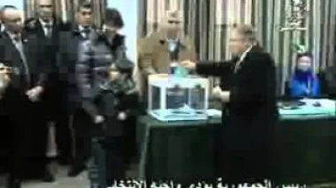 بوتفليقة يؤدي الانتخابات اليوم.