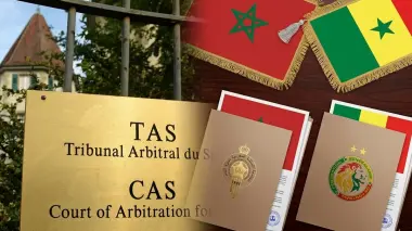 تعزيزات قانونية "ثقيلة" للدفاع عن المغرب.. مستشار سابق بـ "الطاس" ينضم لملف "الأسود" في مواجهة السنغال