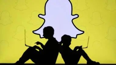 سناب شات تستحوذ على تطبيق "ساتورن"..