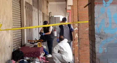فاجعة بالبرنوصي .. أم ورضـيـعها يلقون مصرعهم في جـريمة بشعة بالشارع