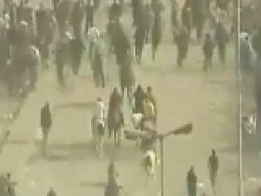 شاهد عيان : معظم من ألقي القبض عليهم من الشرطة 