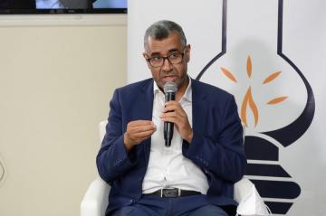 "بوانو":برلمانيون أساؤوا للبرلمان والسياسة وما قاموا به من "تنقاز" و"تشيار" أقرب لمشجعي كرة القدم غير المؤطرين