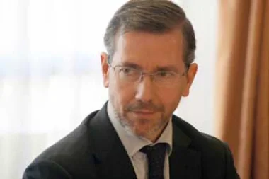 بيرناردينو ليون: المغرب نموذج لبلد تمكن من القيام بإصلاحات عميقة في إطار الحفاظ على الاستقرار