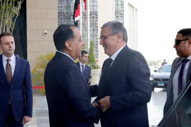 أخنوش يتباحث بالقاهرة مع نظيره المصري