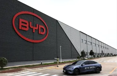زلزال في عالم السيارات.. BYD تقتحم نادي العشرة الكبار عالمياً والعلامات الصينية تغزو السوق المغربية